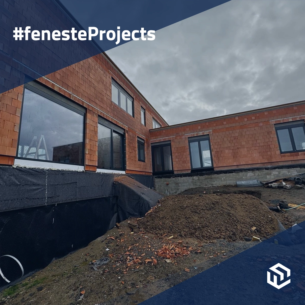 Große Anlage mit moderner Verglasung projekte fensterprofile aluminium aliplast  